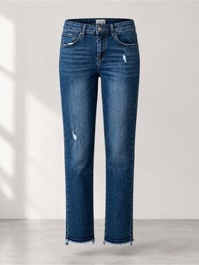 Special A Distressed Straight Leg Jeans – Size 7